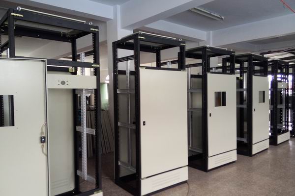 坦洲镇控制柜-3683厂家控制柜检修需要注意的